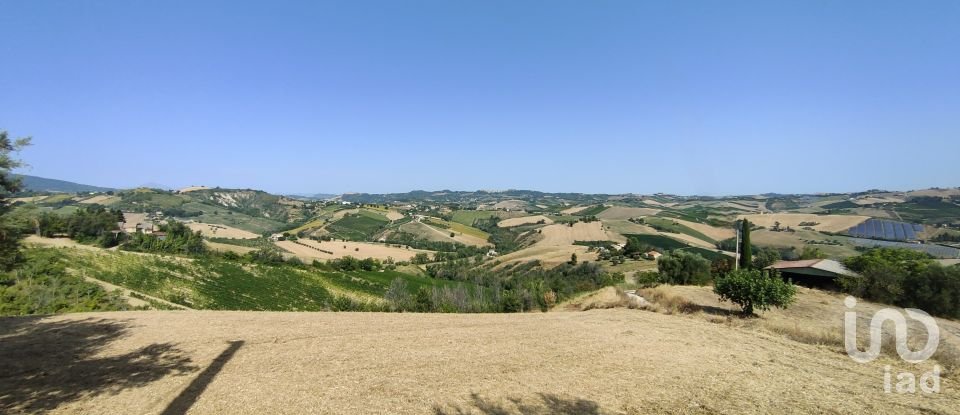 House 6 rooms of 165 m² in Offida (63073)