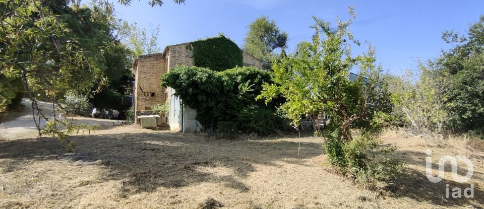 House 6 rooms of 165 m² in Offida (63073)