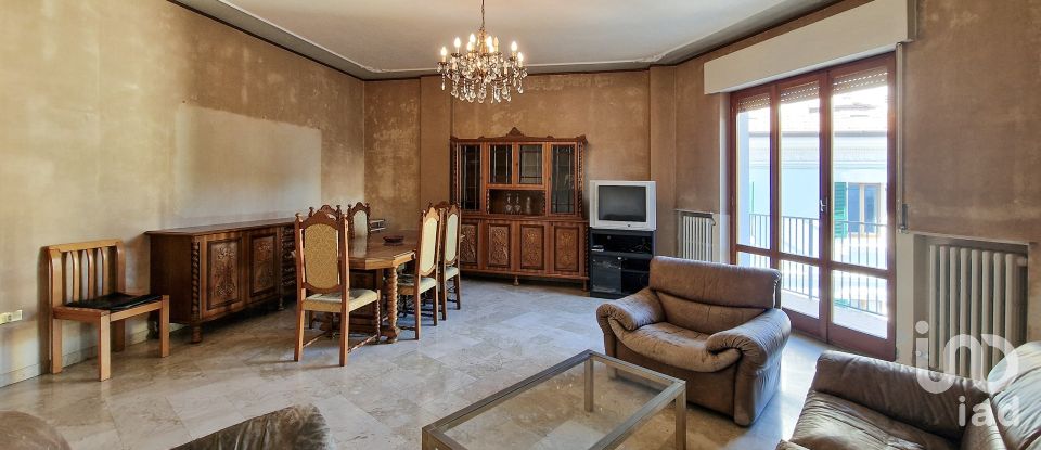 Appartamento 6 locali di 147 m² a Civitanova Marche (62012)