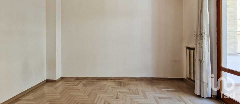 Appartamento 6 locali di 147 m² a Civitanova Marche (62012)