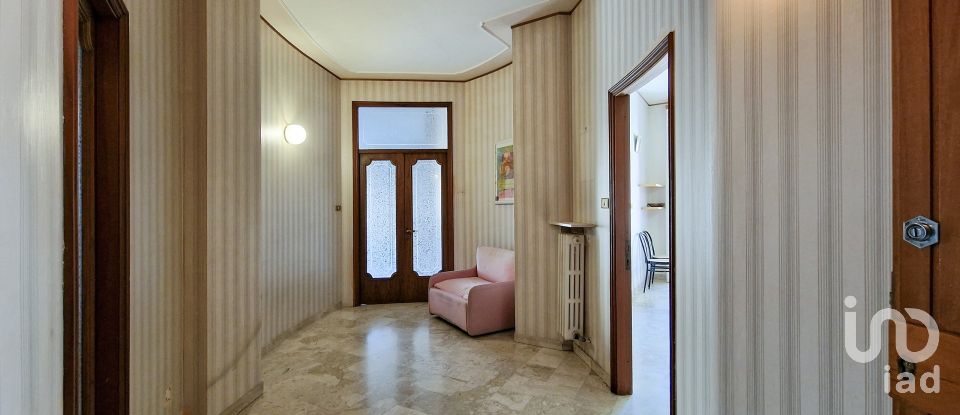 Appartamento 6 locali di 147 m² a Civitanova Marche (62012)