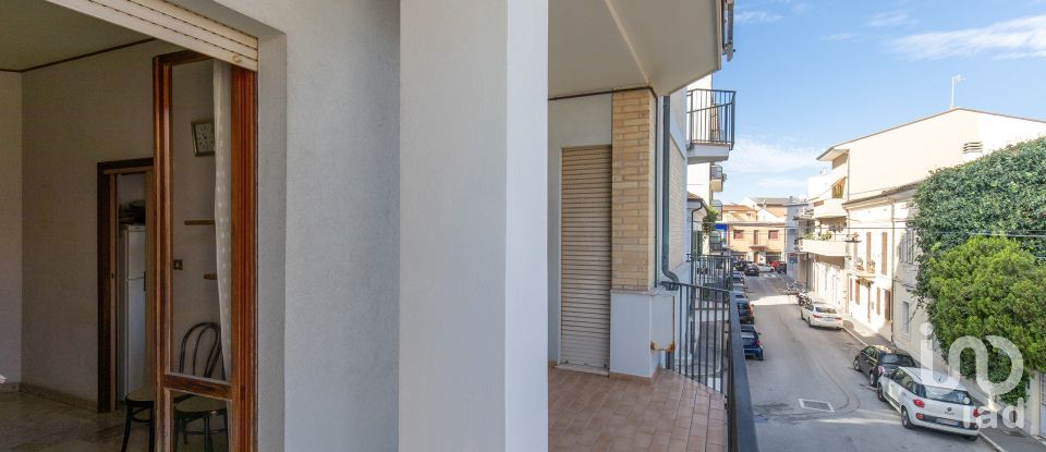 Appartamento 6 locali di 147 m² a Civitanova Marche (62012)
