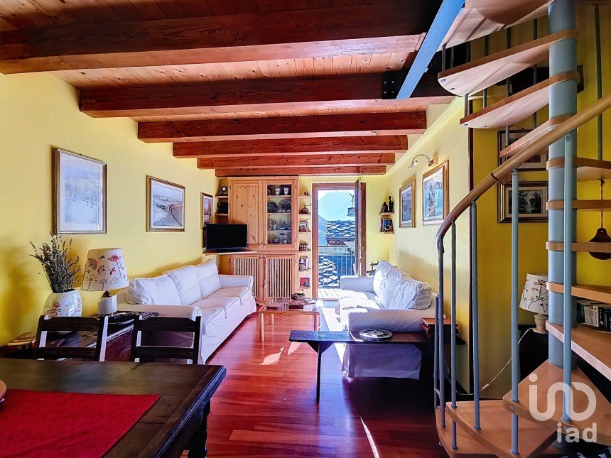 Trilocale di 52 m² a Doues (11010)