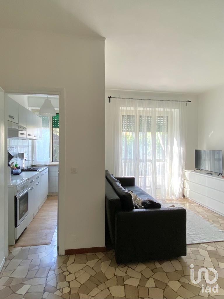 Two-room apartment of 51 m² in Milano (20122)