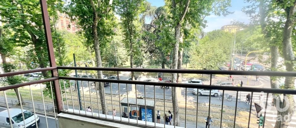 Two-room apartment of 51 m² in Milano (20122)