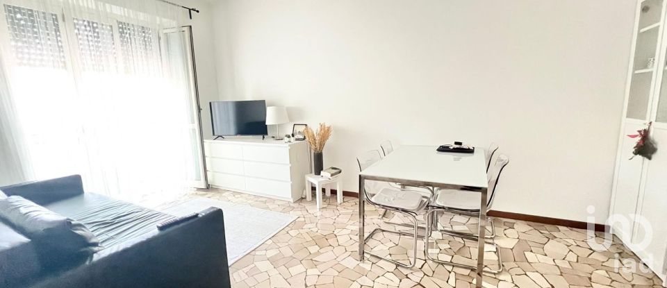 Two-room apartment of 51 m² in Milano (20122)