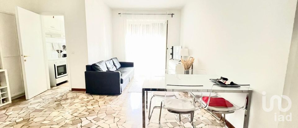 Two-room apartment of 51 m² in Milano (20122)