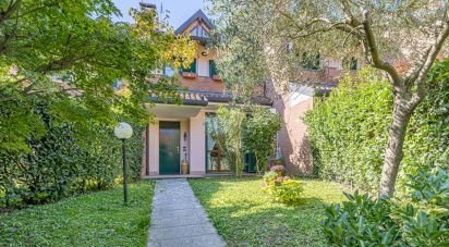 Casa indipendente / Villa 5 locali di 169 m² in Paderno Dugnano (20037)