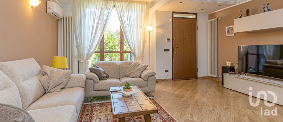 Casa indipendente / Villa 5 locali di 169 m² in Paderno Dugnano (20037)