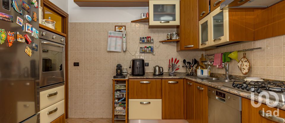 Casa indipendente / Villa 5 locali di 169 m² in Paderno Dugnano (20037)