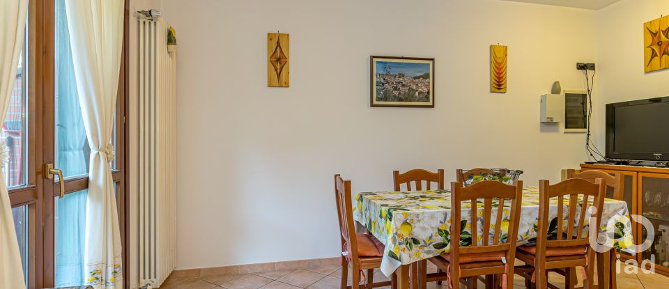 Casa indipendente / Villa 5 locali di 169 m² in Paderno Dugnano (20037)