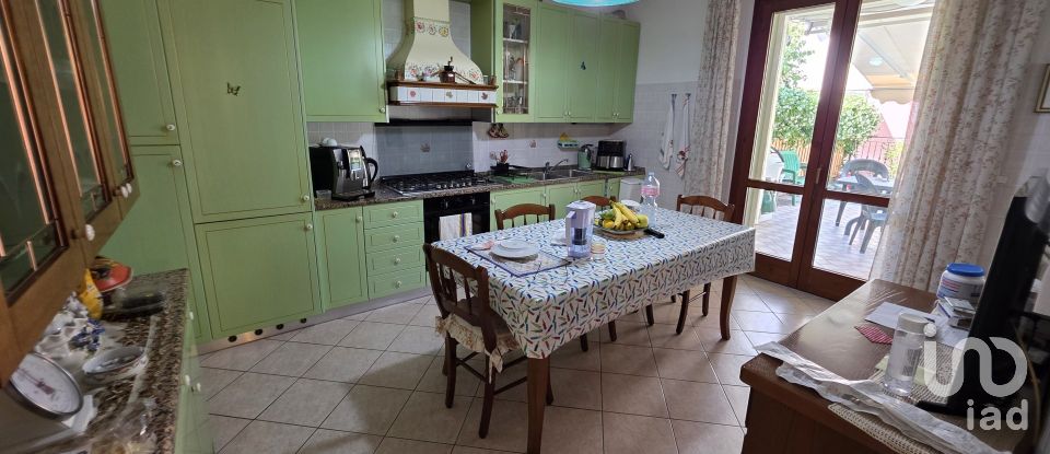 Appartamento 7 locali di 240 m² a San Benedetto del Tronto (63074)