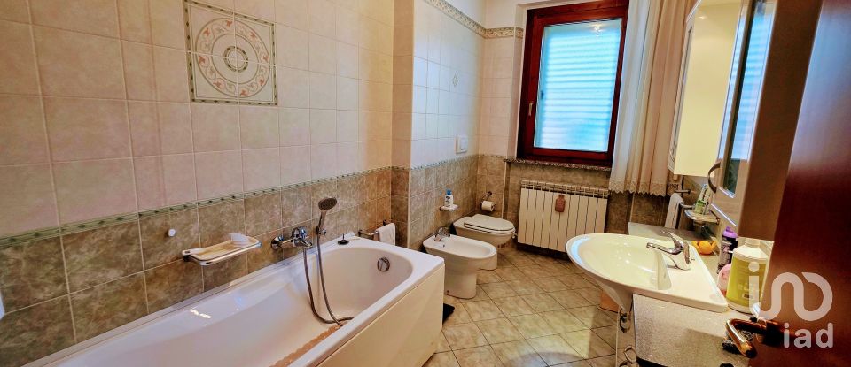 Appartamento 7 locali di 240 m² a San Benedetto del Tronto (63074)