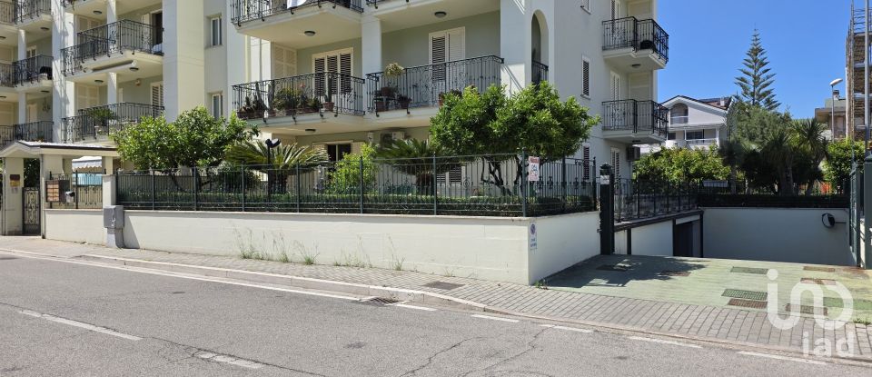 Appartamento 7 locali di 240 m² a San Benedetto del Tronto (63074)