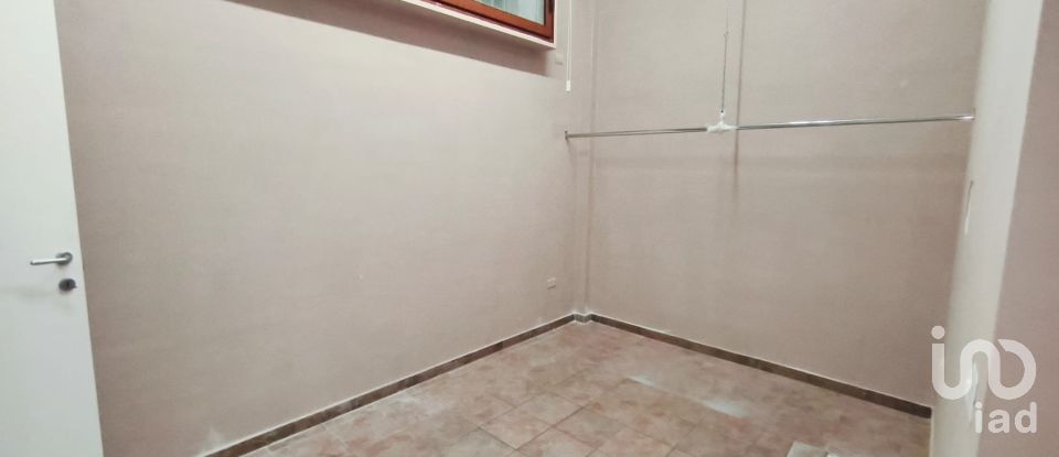 Shop / premises commercial of 50 m² in Bacoli (80070)