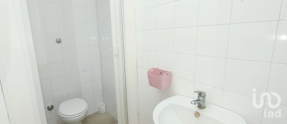 Shop / premises commercial of 50 m² in Bacoli (80070)