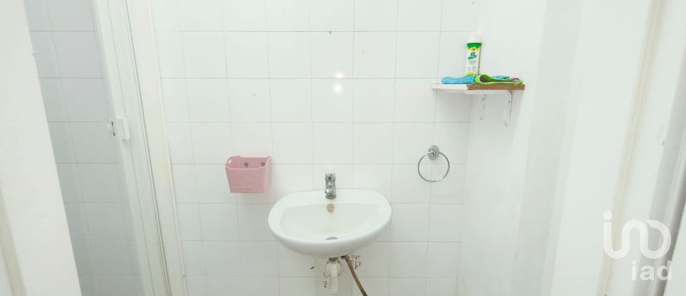 Shop / premises commercial of 50 m² in Bacoli (80070)