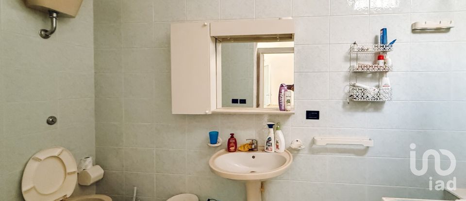 House boat 9 rooms of 180 m² in Francavilla Fontana (72021)