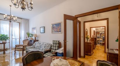 Appartamento 6 locali di 117 m² a Genova (16131)