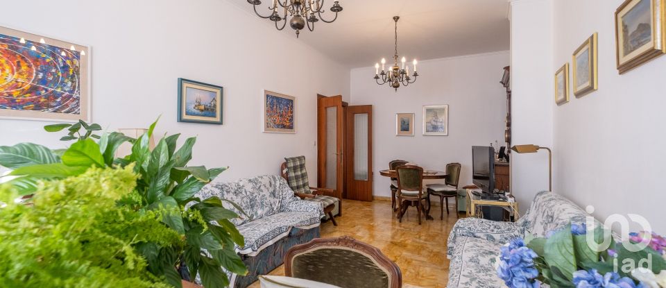 Appartamento 6 locali di 117 m² a Genova (16131)