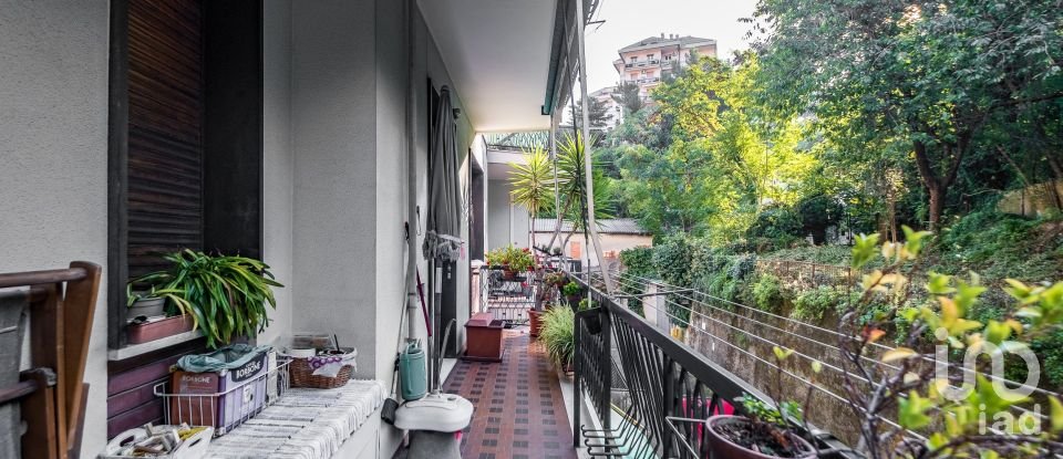 Appartamento 6 locali di 117 m² a Genova (16131)