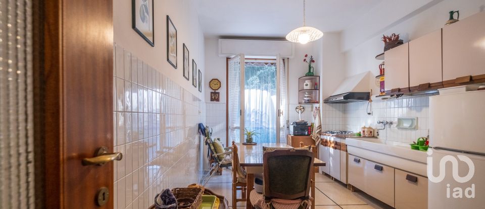 Appartamento 6 locali di 117 m² a Genova (16131)