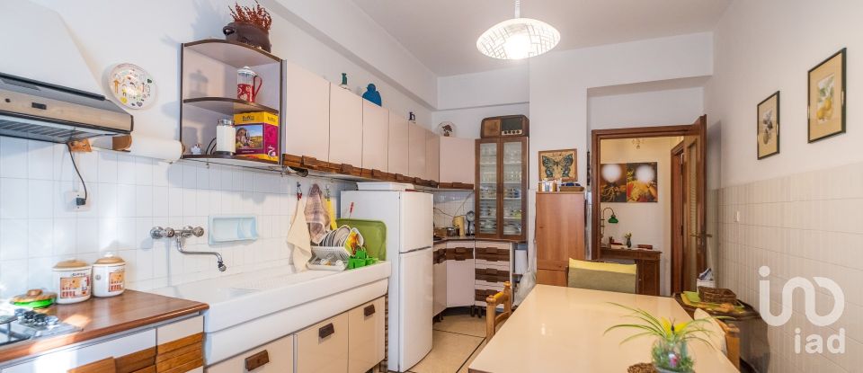 Appartamento 6 locali di 117 m² a Genova (16131)