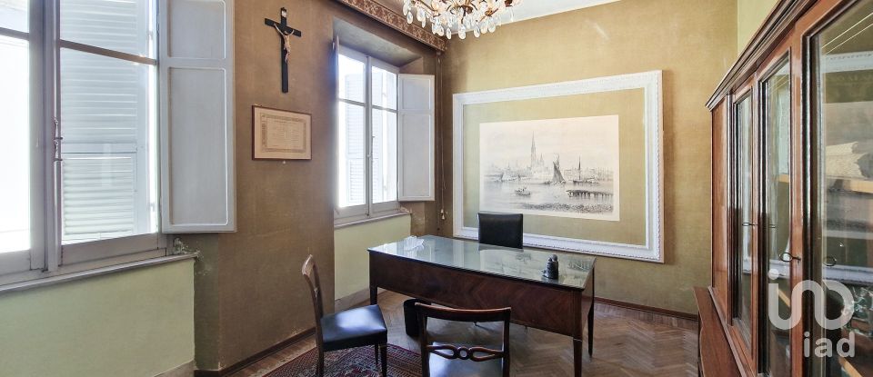 Apartment 12 rooms of 265 m² in Montegranaro (63812)