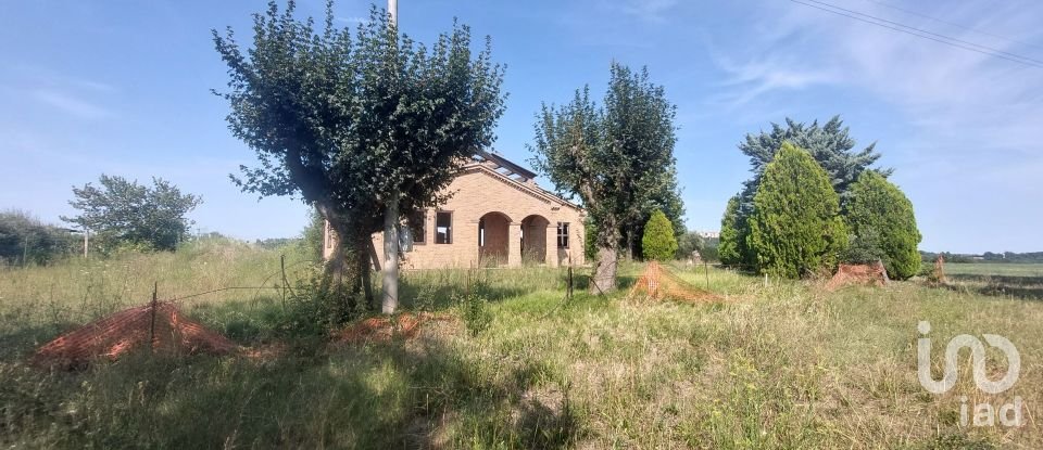 House 7 rooms of 190 m² in Treia (62010)