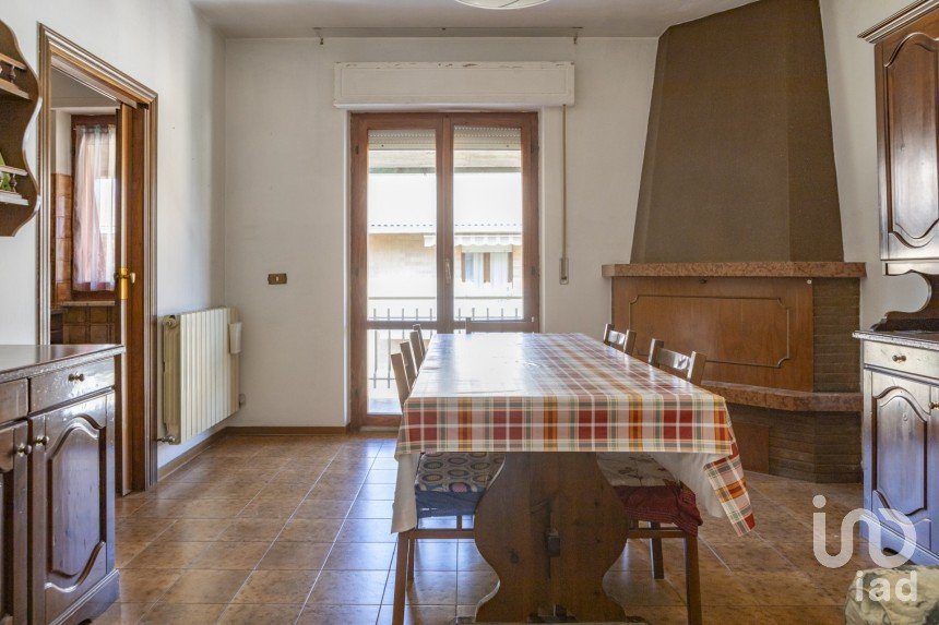 Four-room apartment of 120 m² in Treia (62010)