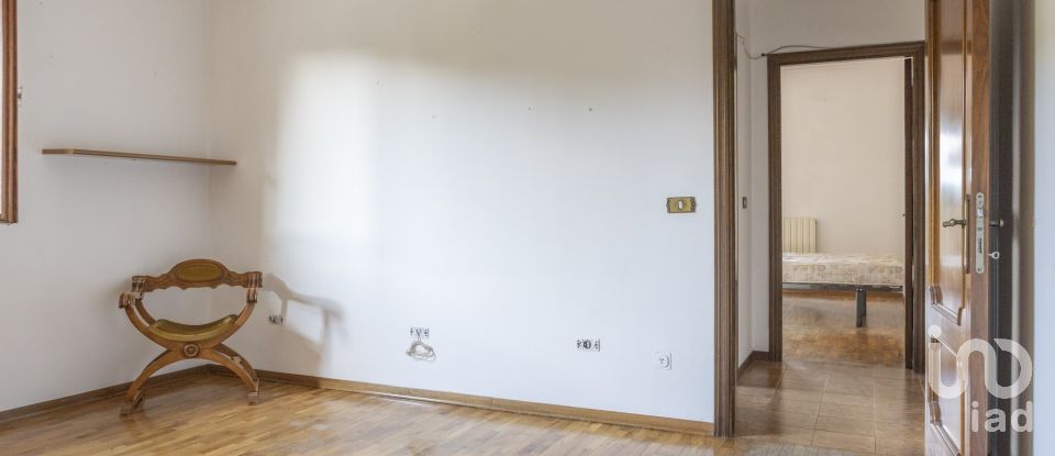 Four-room apartment of 120 m² in Treia (62010)