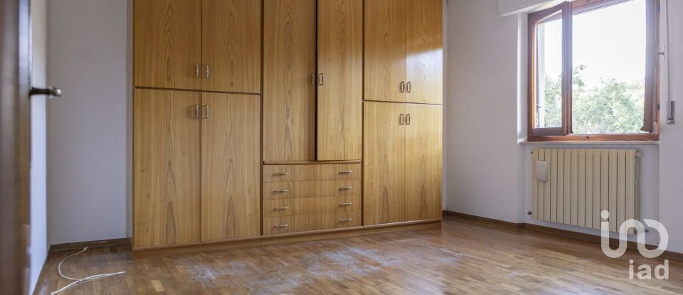 Four-room apartment of 120 m² in Treia (62010)