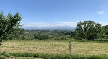 Casale 9 locali di 203 m² in Montepulciano (53045)