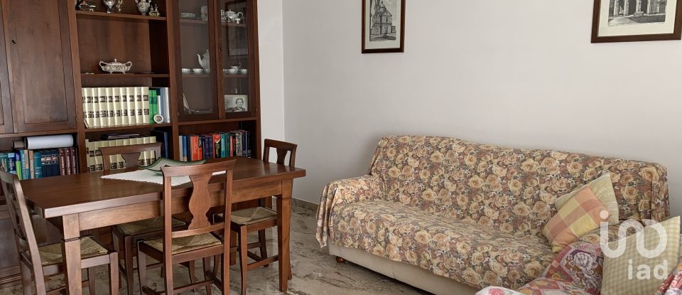 Farm 9 rooms of 203 m² in Montepulciano (53045)