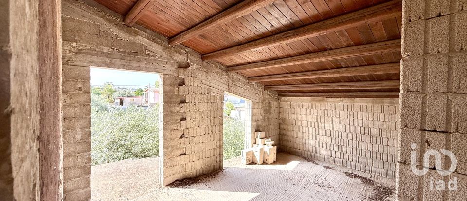 Land of 12,910 m² in Noto (96017)