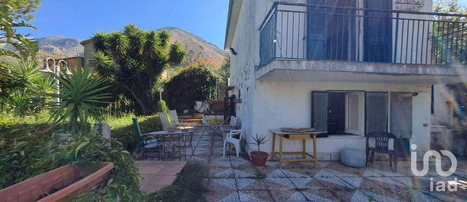 House 6 rooms of 117 m² in Scillato (90020)