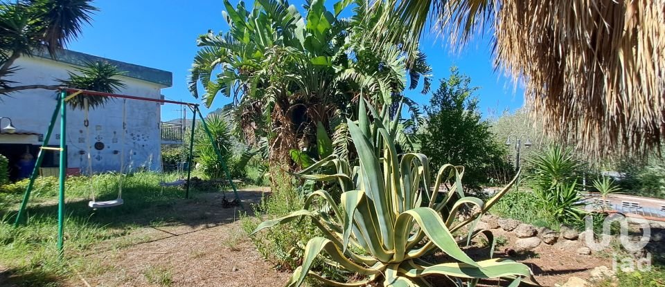 House 6 rooms of 117 m² in Scillato (90020)