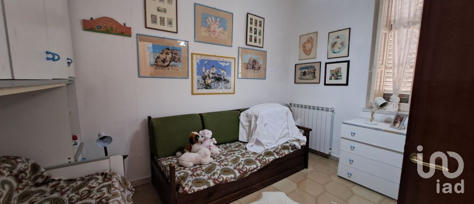 House 6 rooms of 117 m² in Scillato (90020)
