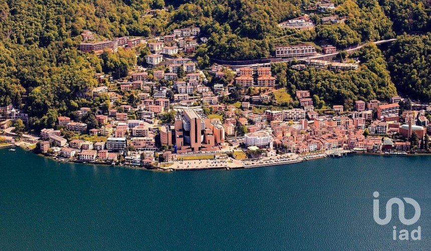 Four-room apartment of 145 m² in Campione d'Italia (22060)