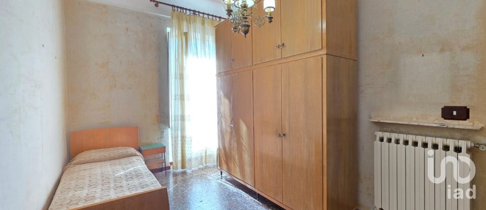 Appartamento 6 locali di 190 m² a Savona (17100)