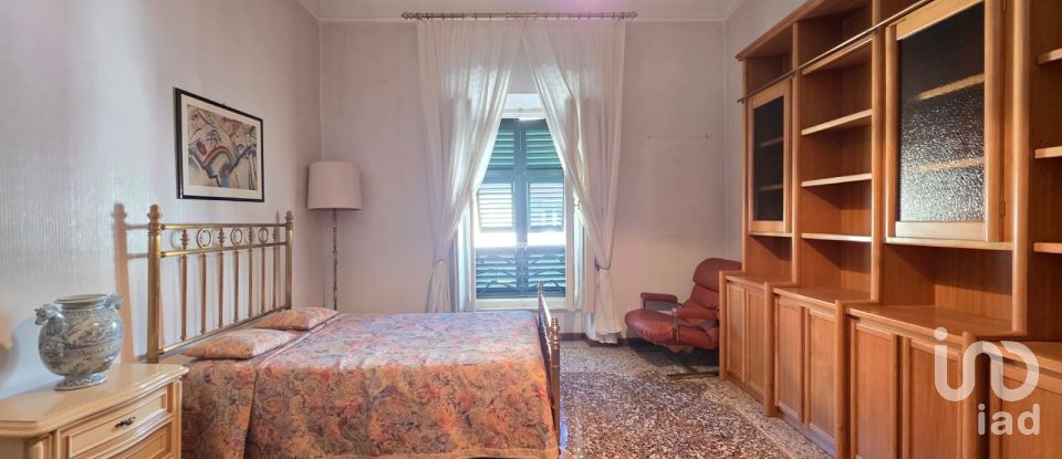 Appartamento 6 locali di 190 m² a Savona (17100)