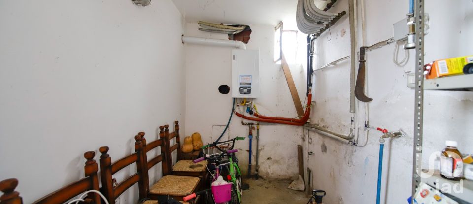 House 5 rooms of 200 m² in Leinì (10040)