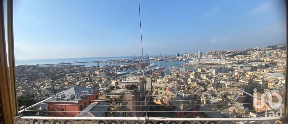 Appartamento 6 locali di 200 m² a Genova (16122)
