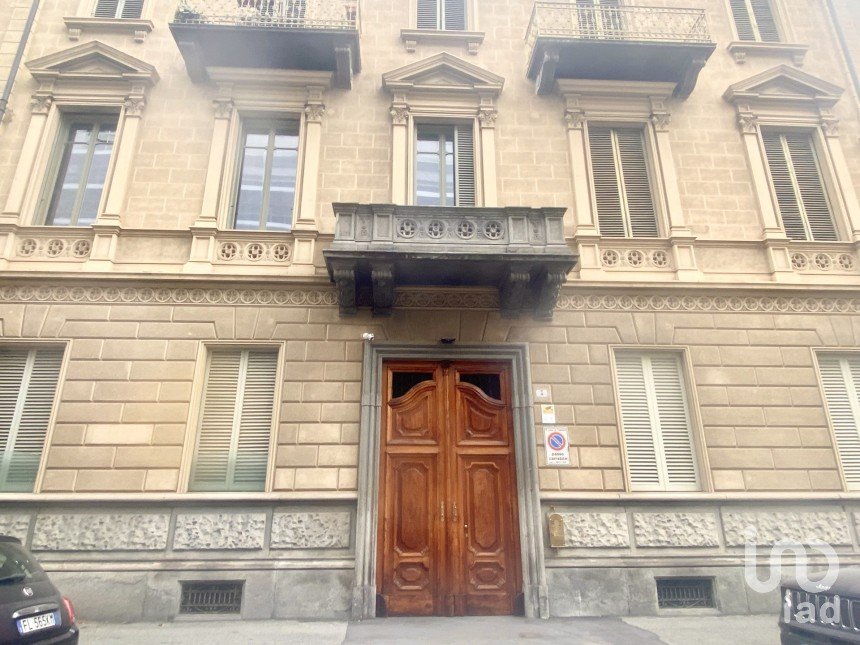 Trilocale di 50 m² a Torino (10124)