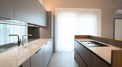 Casale 4 locali di 120 m² in Manerba del Garda (25080)