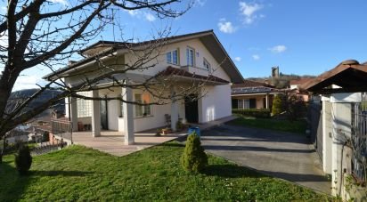 Casa indipendente / Villa 8 locali di 179 m² in Cengio (17056)