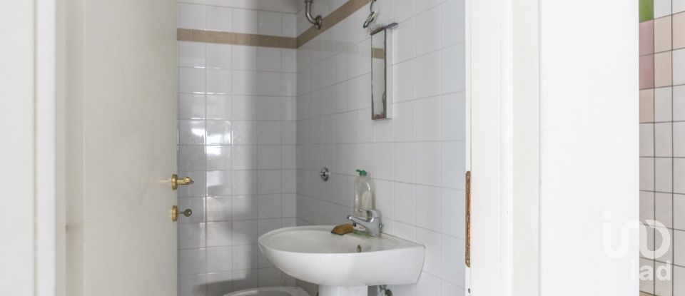 Negozio / locale commerciale di 175 m² in Recanati (62019)