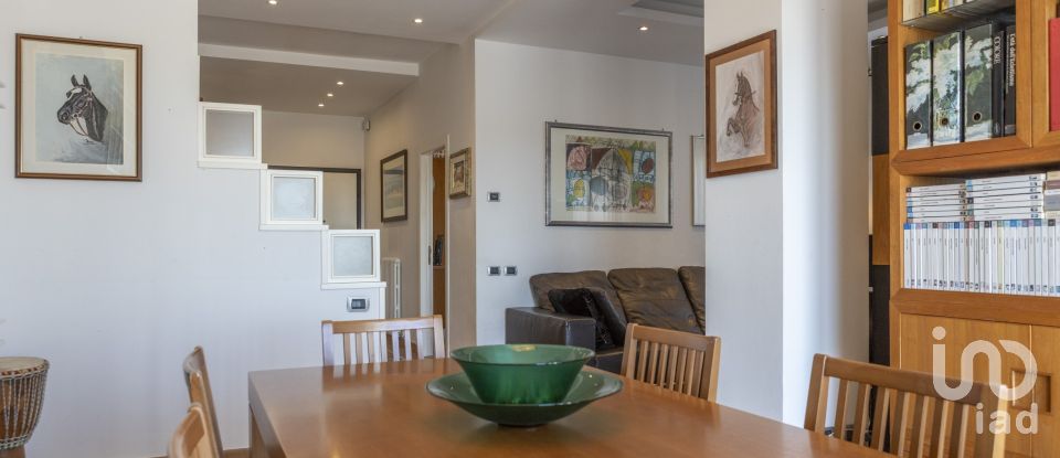 Loft 8 locali di 168 m² a Civitanova Marche (62012)