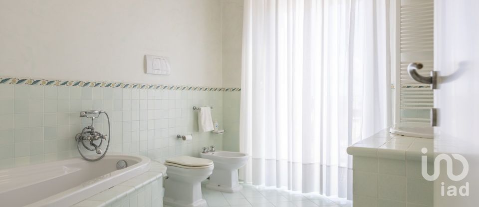 Loft 8 locali di 168 m² a Civitanova Marche (62012)