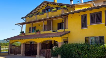 Three-room apartment of 120 m² in Bastia Umbra (06083)